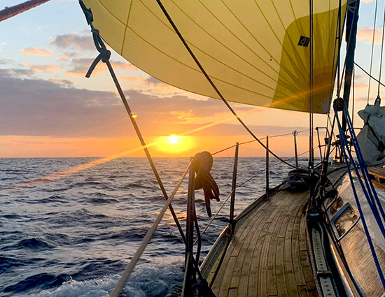 Rado Petrik – Sailing adventure powered by satellite communications