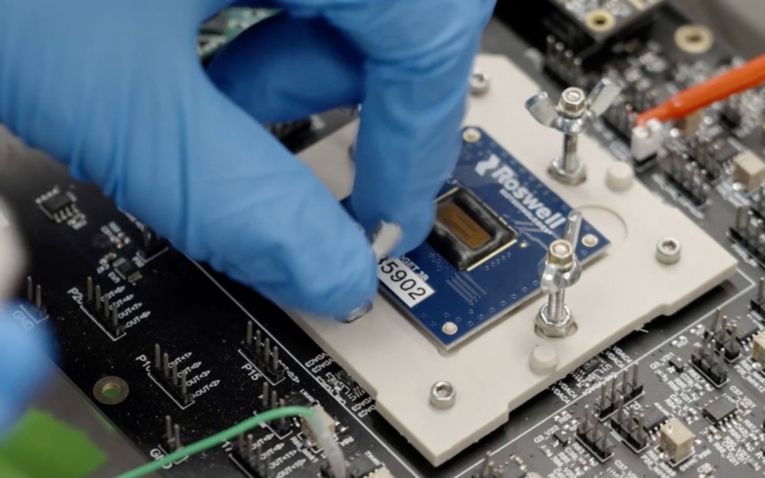 The world’s first molecular electronics chip with Roswell Biotechnologies